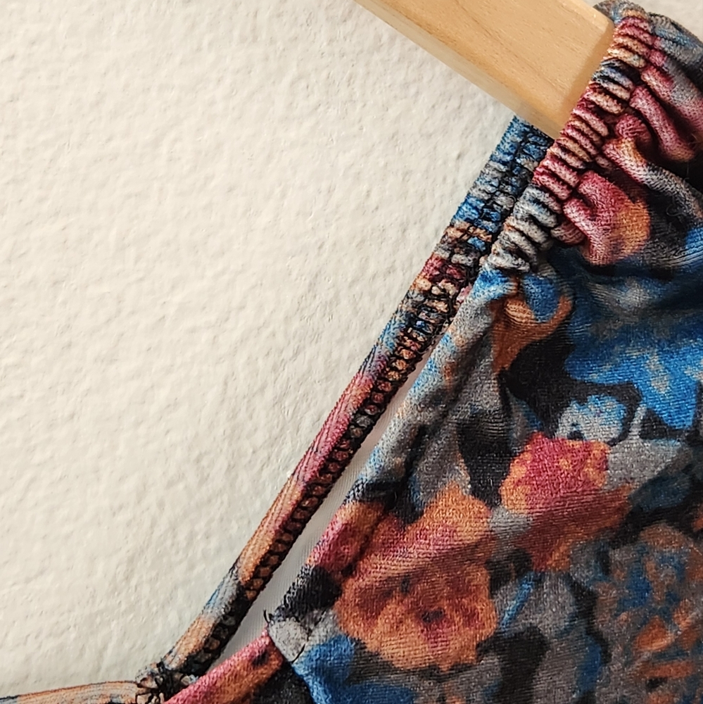 Urban Outfitters UO‎ Women's Georgia Velvet Lace-Up Top Multicolor Size Small - Picture 10 of 16